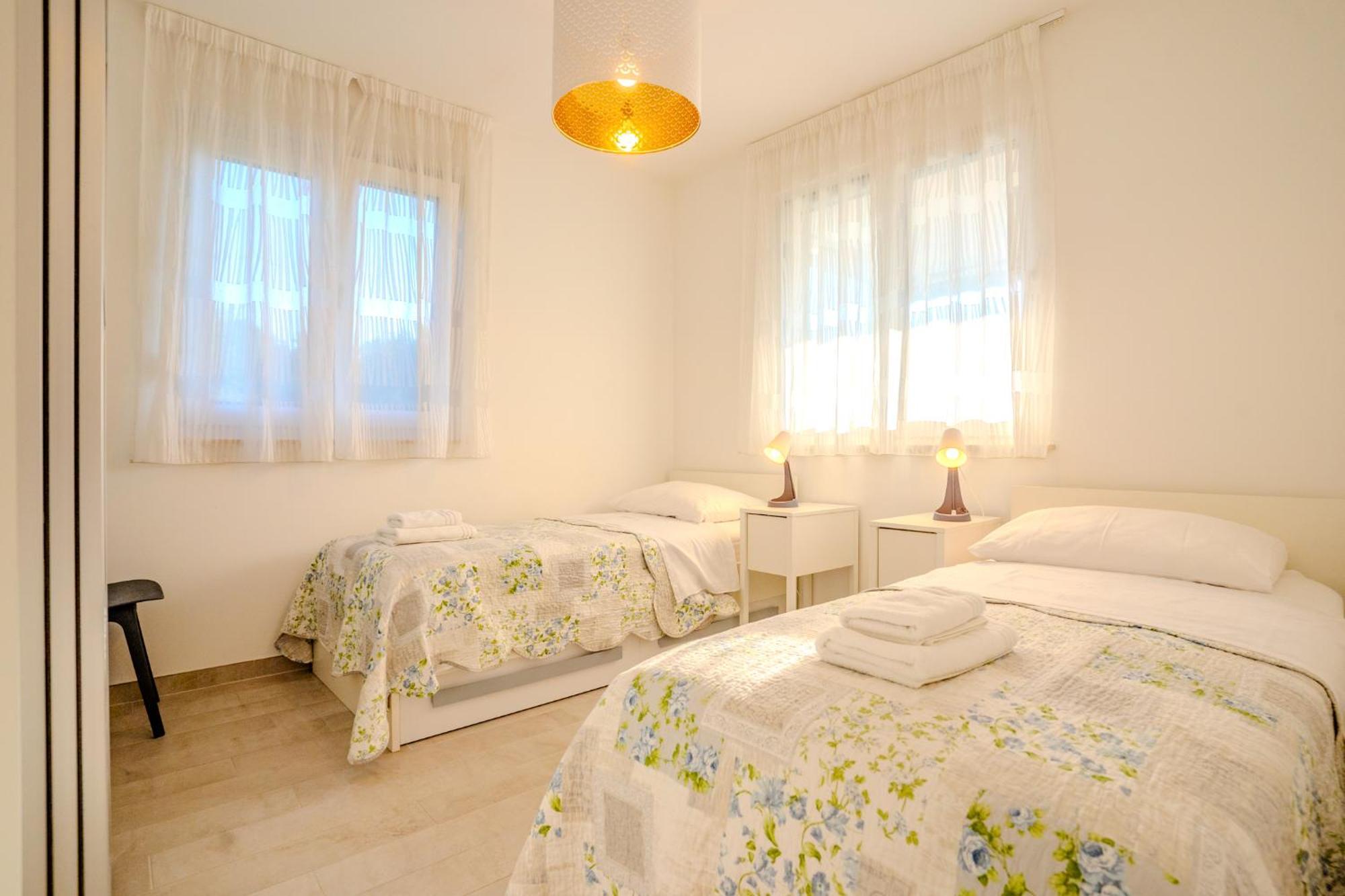 Apartman Polje Njivice Exterior photo